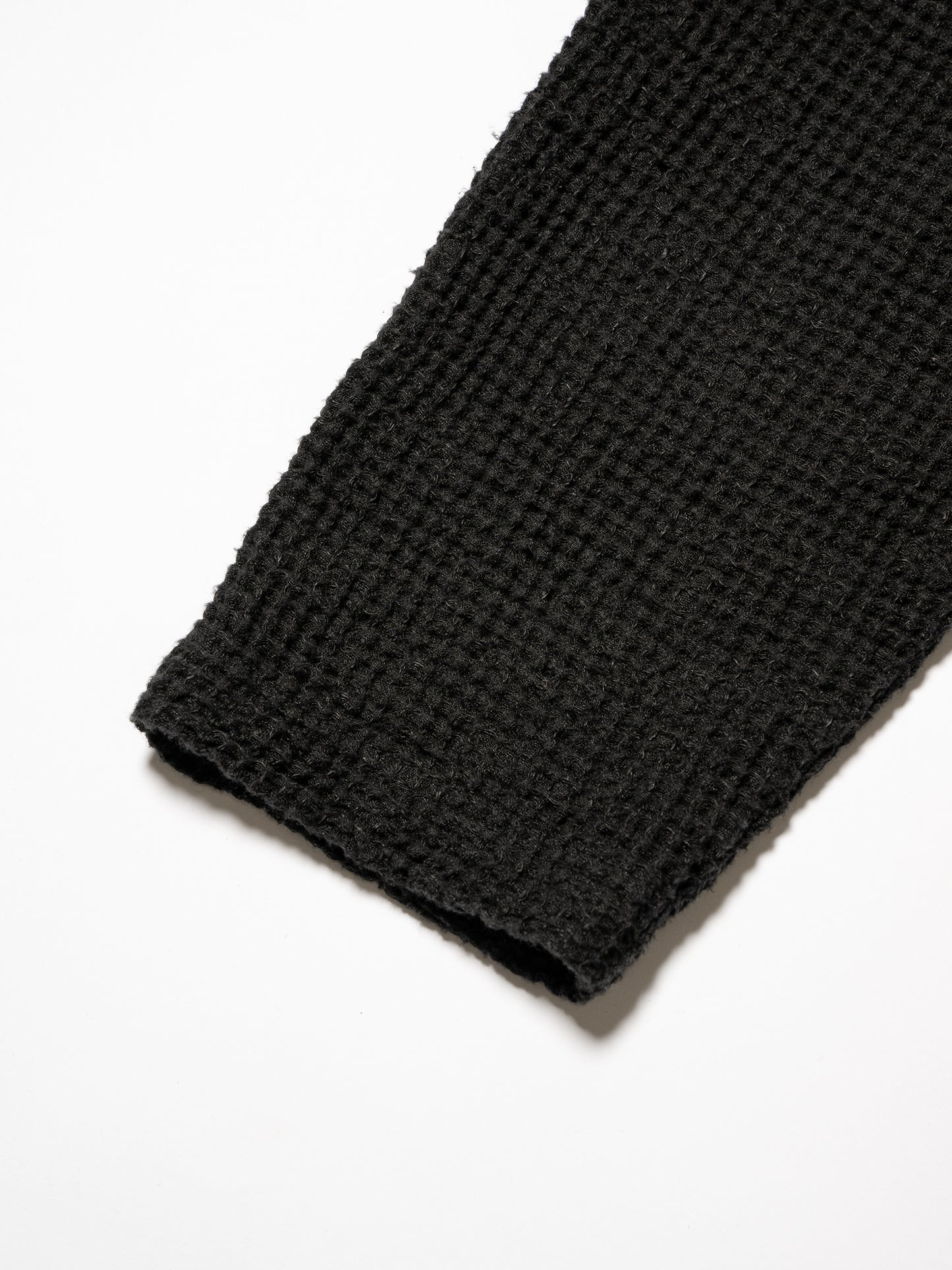 LINEN WAFFLE STANDING COLLAR PULLOVER